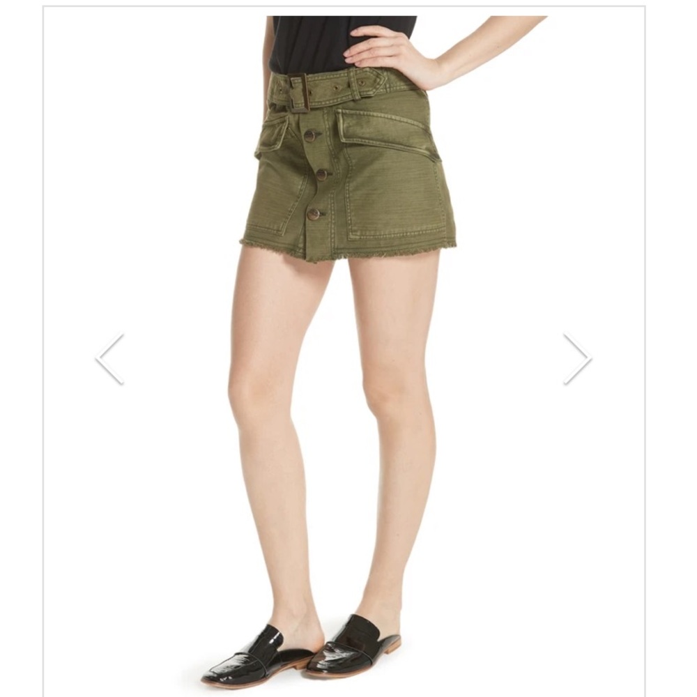 Hunter green button skirt with belt attached